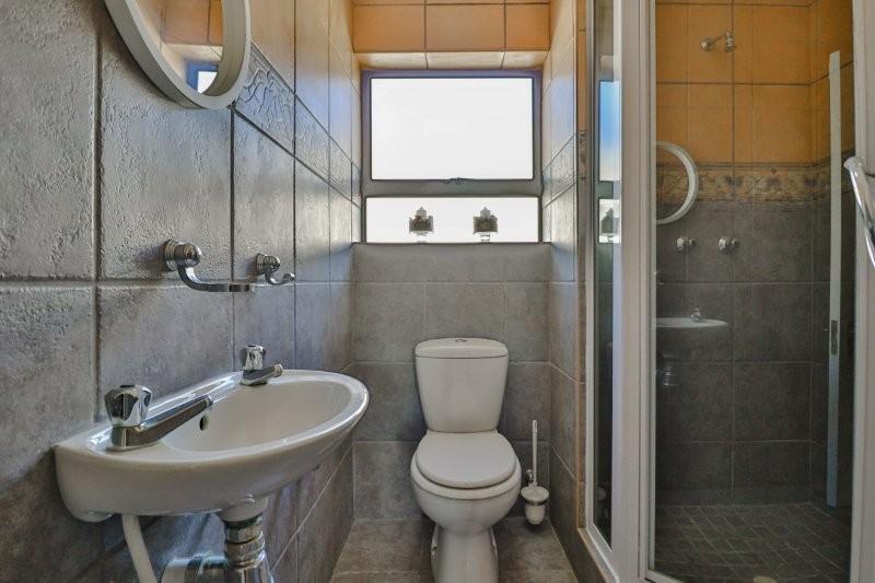 4 Bedroom Property for Sale in Jongensfontein Western Cape